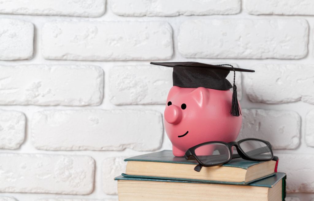 These 4 Banks Offers the Cheapest Education Loans For Students