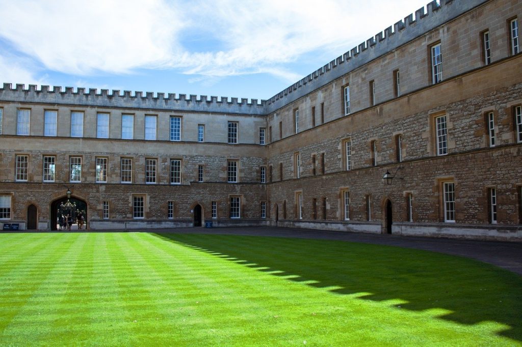 Oxford University London: All You Need To Know