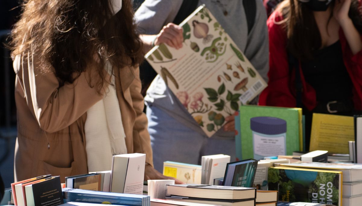 How To Sell Used Books Online? UniCreds