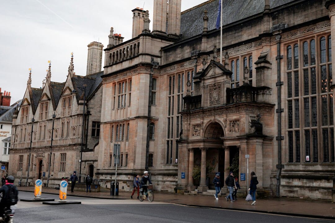 University Of Oxford Fees 2025-26: Course Fees, Top Programmes